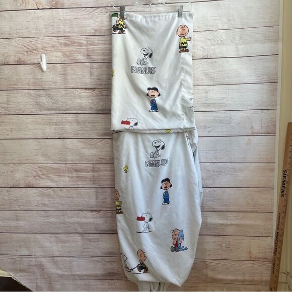 VINTAGE PEANUTS TWIN FITTED SHEET AND PILLOWCASE - Picture 1 of 5